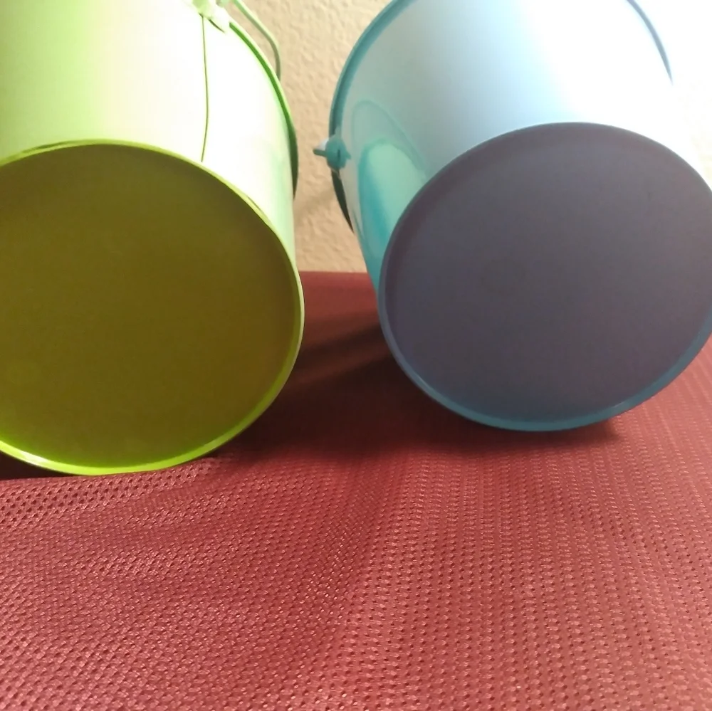 Cute accent buckets